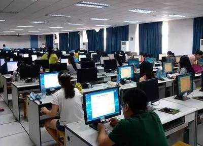 云南職稱評定迎來新變革 外語與計算機(jī)考試告別歷史舞臺，電腦動畫設(shè)計行業(yè)迎來新機(jī)遇